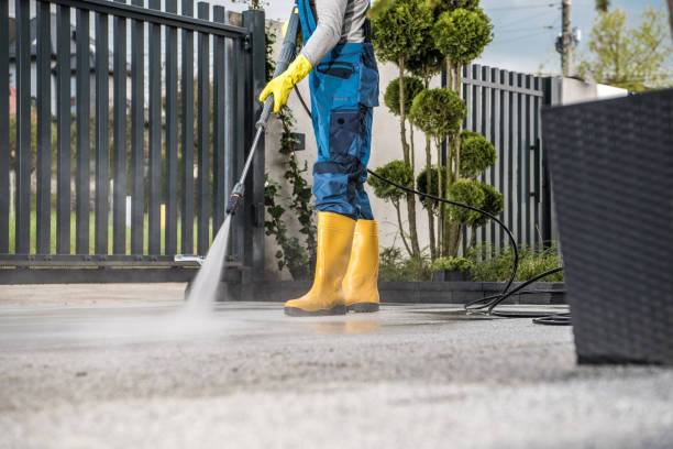 Fence Pressure Washing in Lakes West, CT